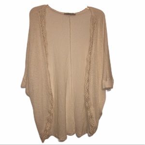 Lightweight sweater cardigan with floral lace